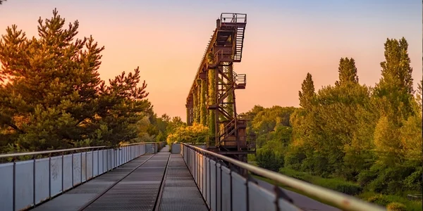 hüttenchallenge auf klassenfahrt nach duisburg